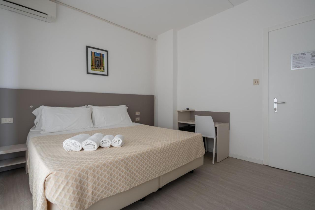 Hotel Boston 3 Stelle Superior Frontemare Lido di Jesolo Exterior photo